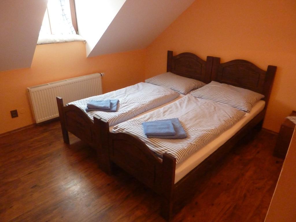 VÁŠ SKLEP - vinný sklep a penzion Znojmo Habitación foto