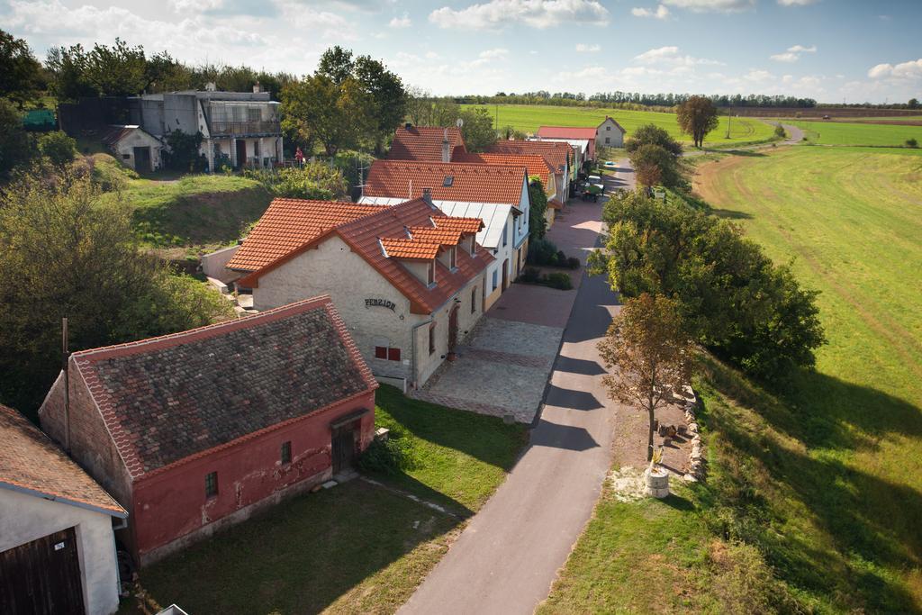 VÁŠ SKLEP - vinný sklep a penzion Znojmo Exterior foto